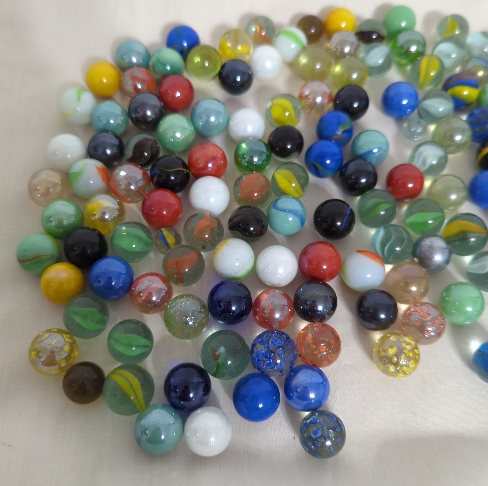 Marble Lot of 140 Mixed Lot 1# 9.7 oz.