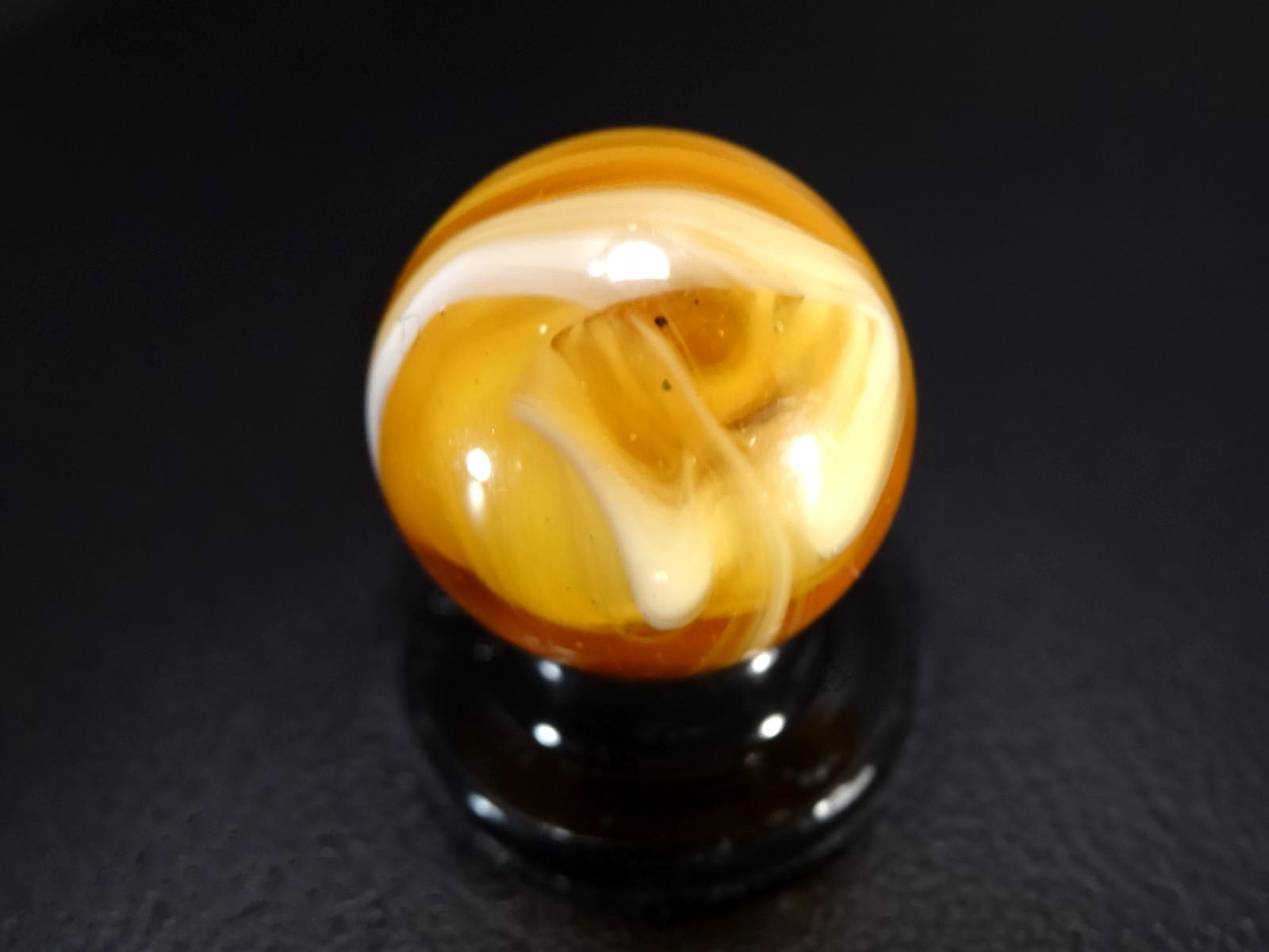 MF Christensen PERFECT *9* Pattern Hand gathered Yellow Amber WET MINT