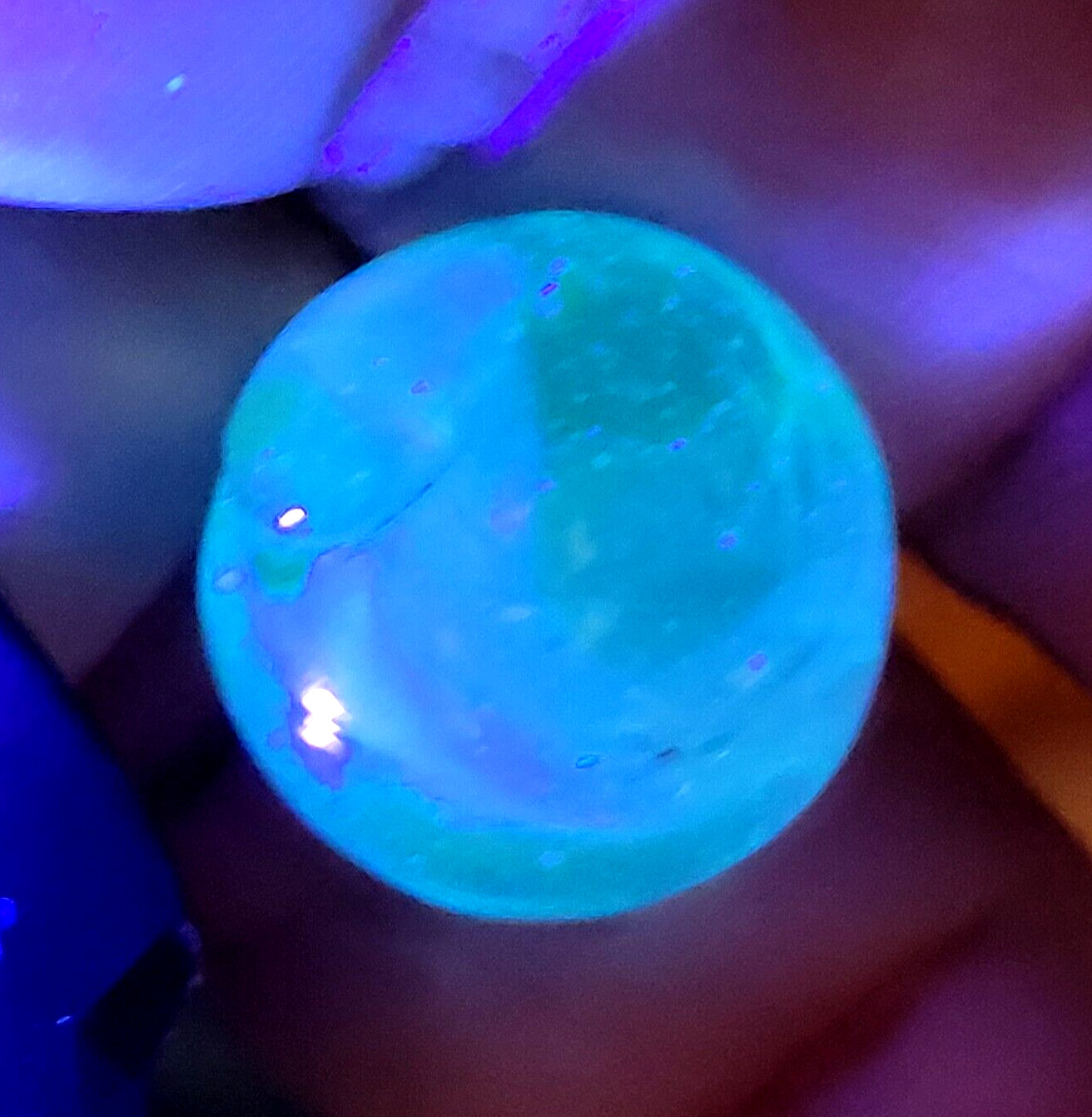 ANTIQUE VASELINE SEAMED GLASS UV REACTIVE ! NOT A CHEAPER GLOWIE .62″ NM+/- M239