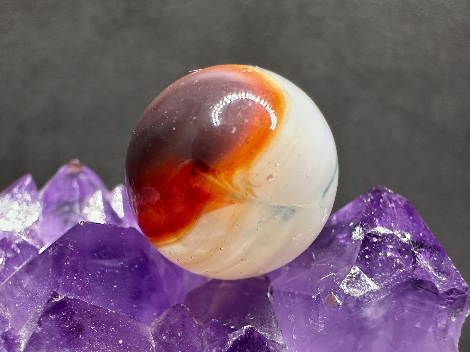 Vintage Vitro Agate Two-Color Conqueror Marble – Purple & Red – .63″ Excellent!