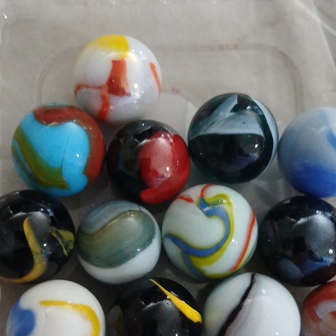 Swirl Machine Made? Toy Marbles Set of 13 Colorful Glass Ages 8-11 12-16 17 & Up