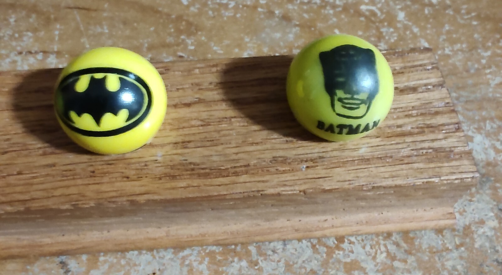 Vintage Yellow Batman Robin Marbles Set Of 3 With Stand