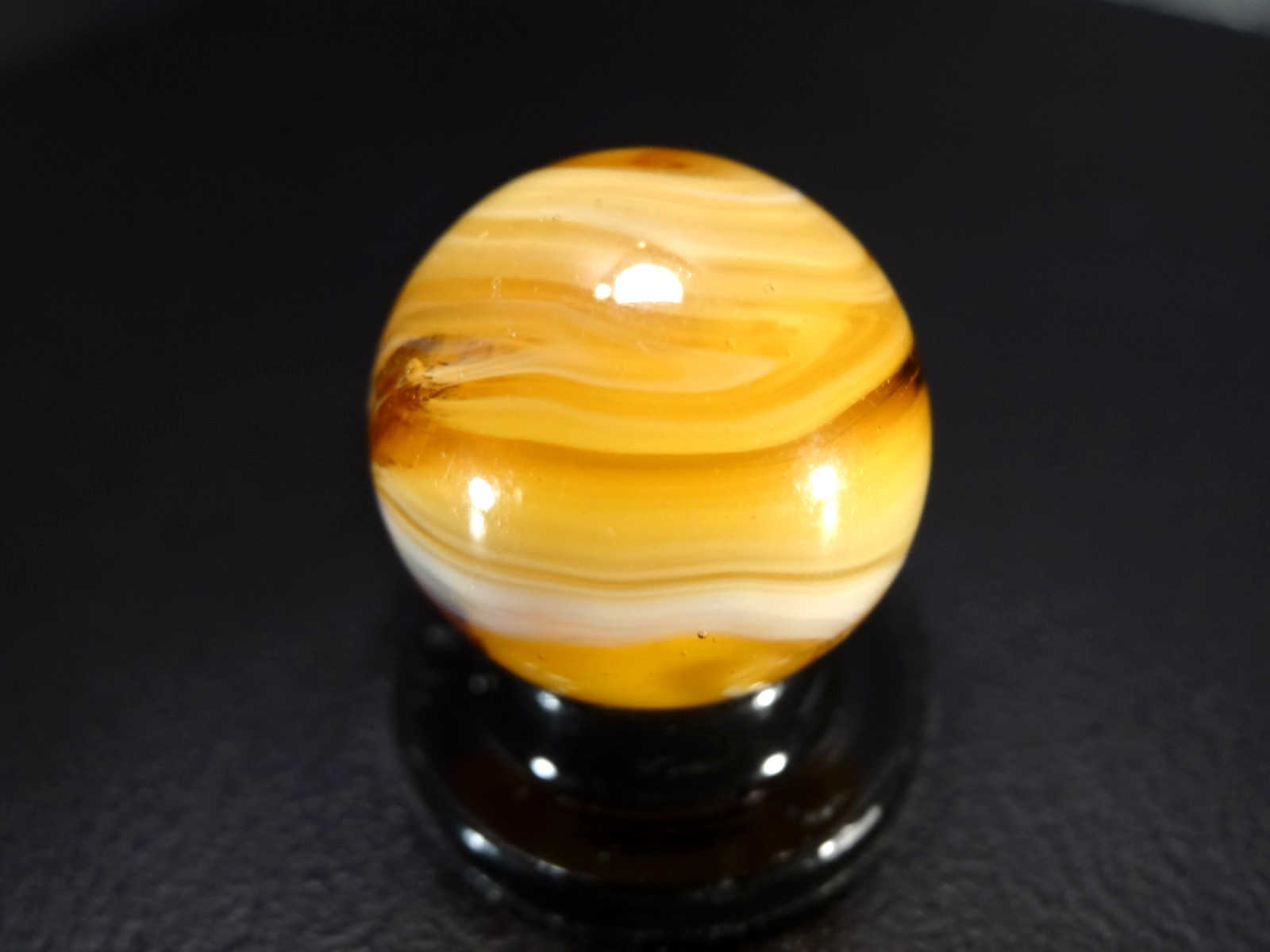 MF Christensen PERFECT *9* Pattern Hand gathered Yellow Amber WET MINT