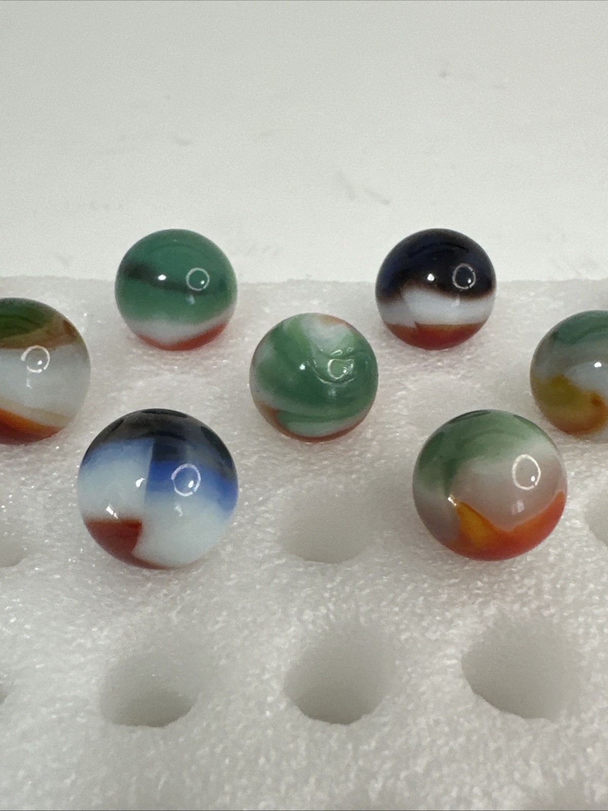 061 Lot Of 14 Exotic Vitro Agate All Reds!