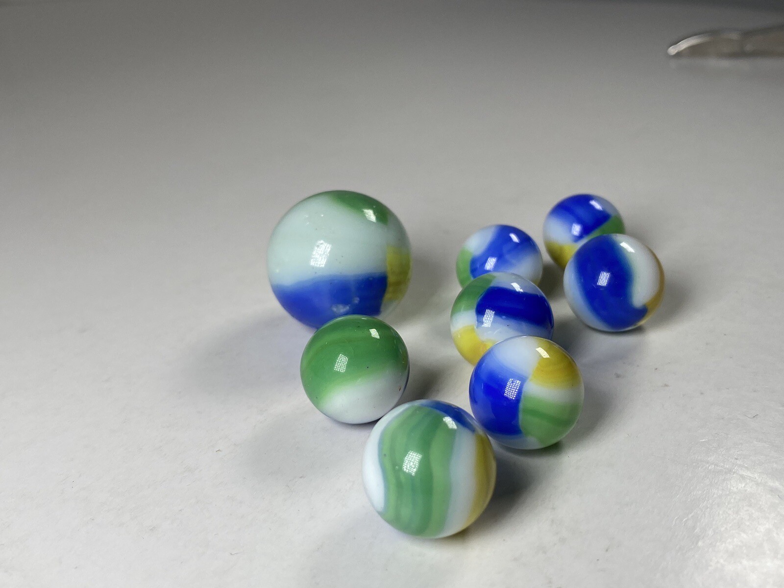 Large Marble King Tri-Color Rainbow Scout Hybrid Vintage Marbles Lot w Shooter