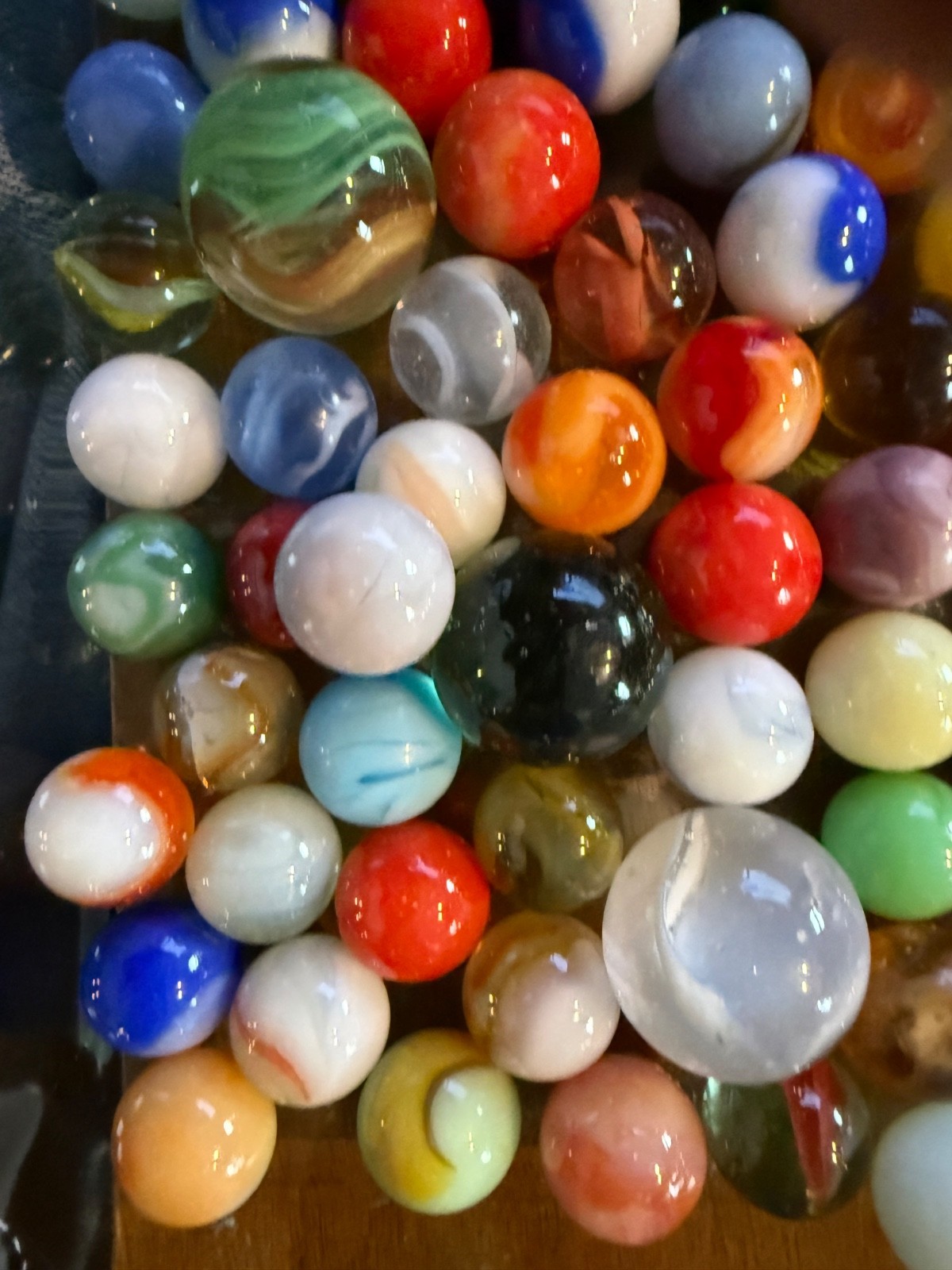 Vintage Marbles (Slags, Swirls, Cats Eyes, Bennies, Etc).Each lot varies Lot#121