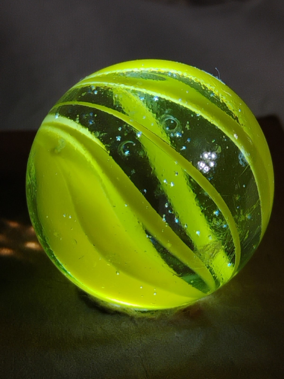 Vintage .98 Peltier Vitro Foreign 8 Vein Yellow Caged Cat’s Eye Shooter Marble?
