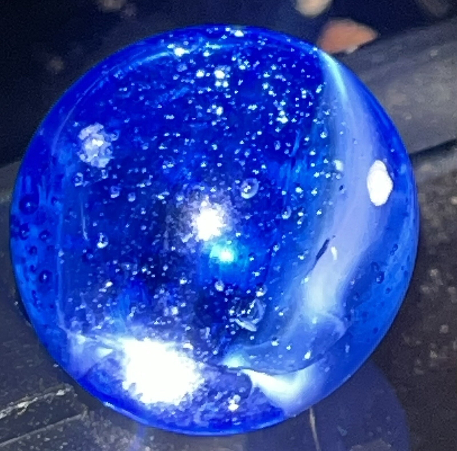VTG PELTIER TRANSPARENT BUBBLY BLUE /WHITE SWIRL RAINBO 5/8” MARBLE
