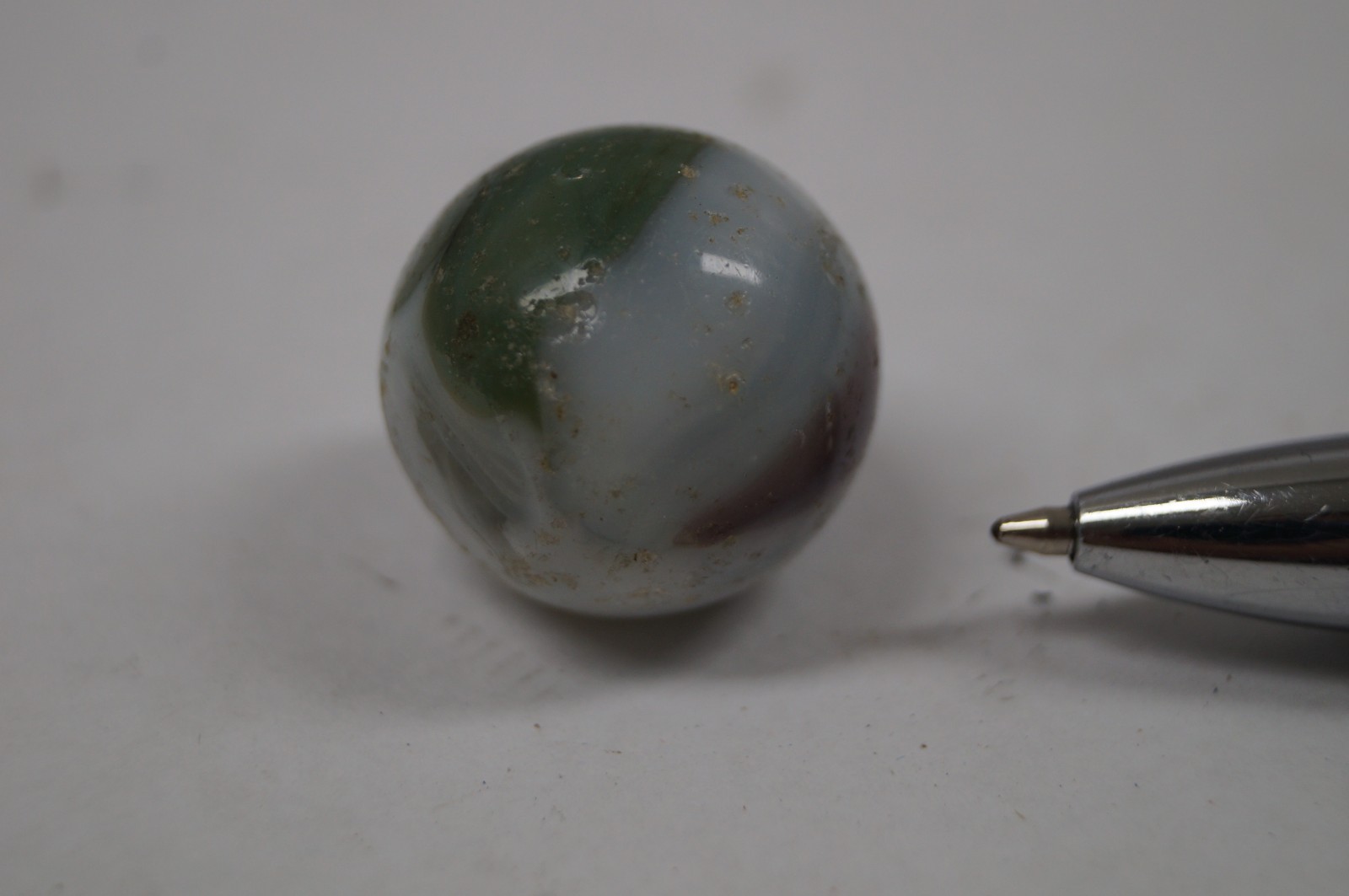 Vintage Vitro Glass Marble Conqueror 15/16″ Blue Green Burgundy Light Gray B131