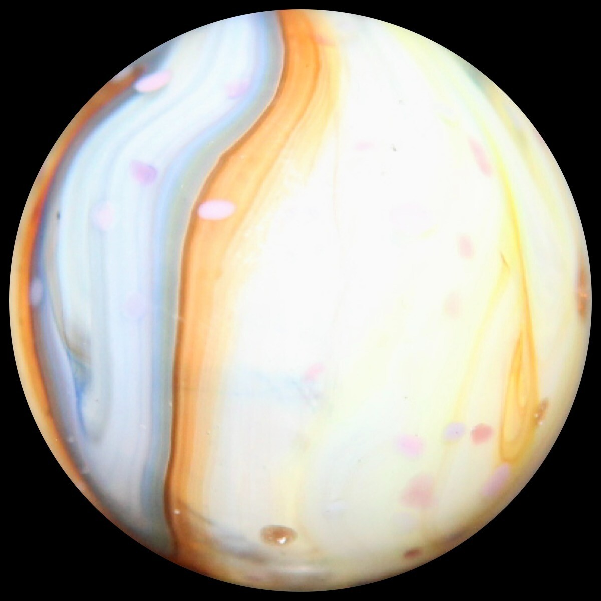 DAS Equinox Marble: “Buttermilk” Family Lutz Guinea