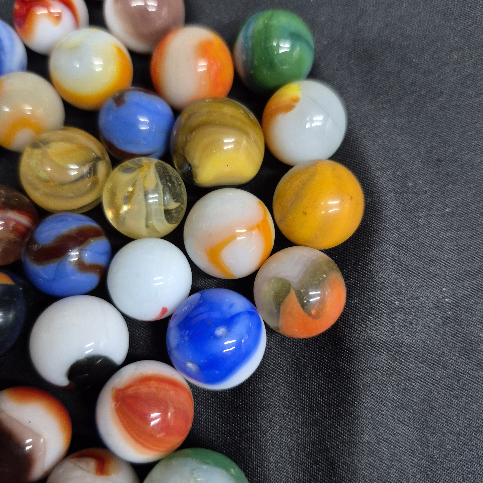 Lot 30 Vintage Marbles Glass Akro Vitro Peltier Marble King Swirl Patch VG USA