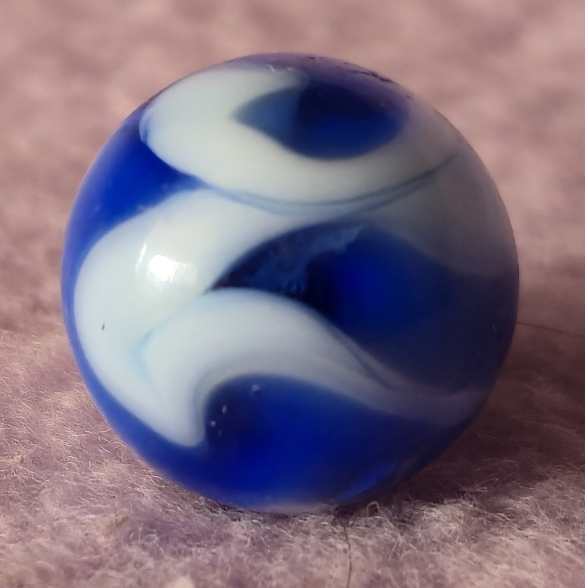 VTG Alley Agate .57″ Marble West Virginia Rams Head Blue White Swirl
