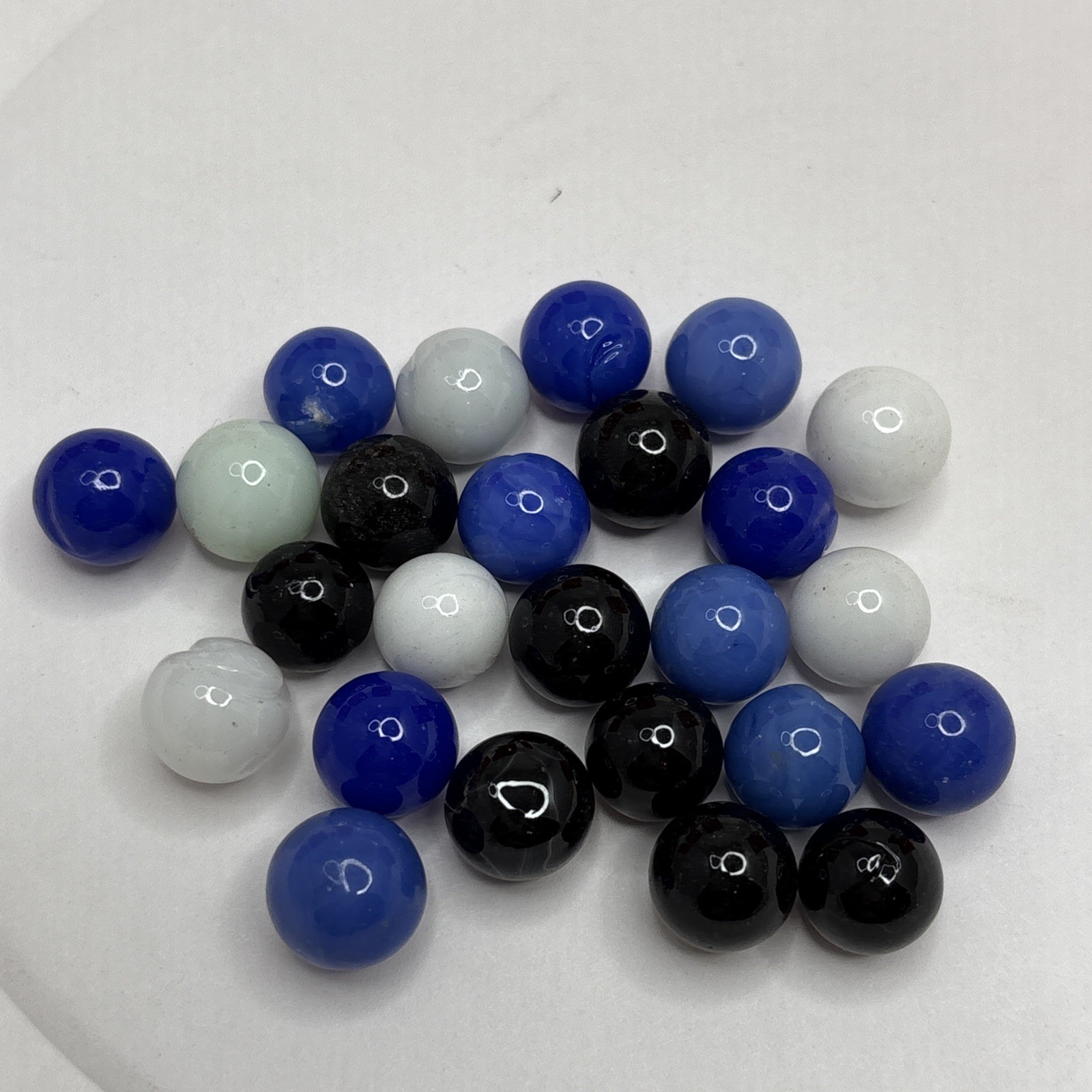 Vintage Bright Color Glass Marbles Lot of 25 Peewee Size O