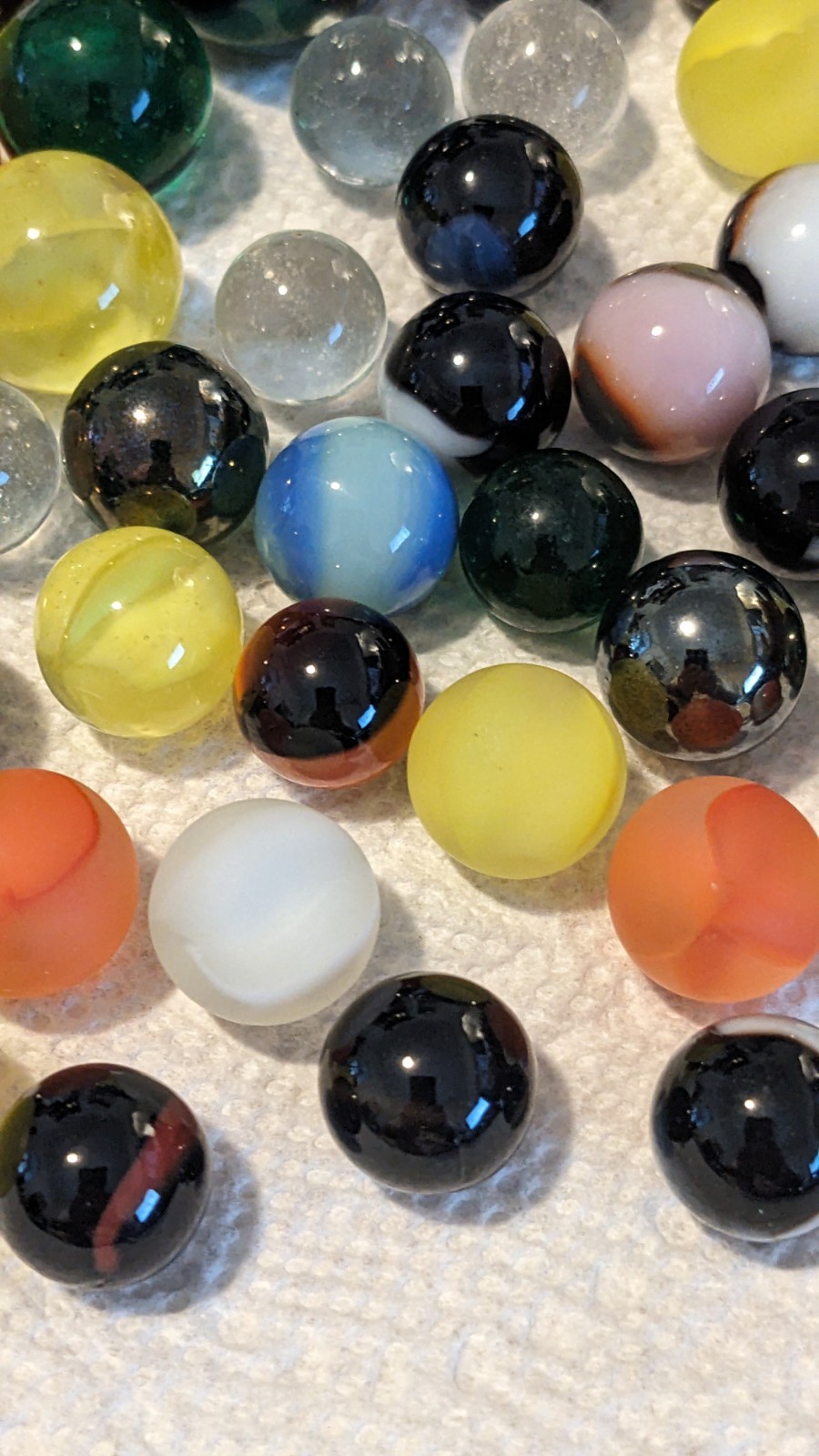Lot of ~70 Marbles, 2 Shooters in Metal Box US Made Channel Craft