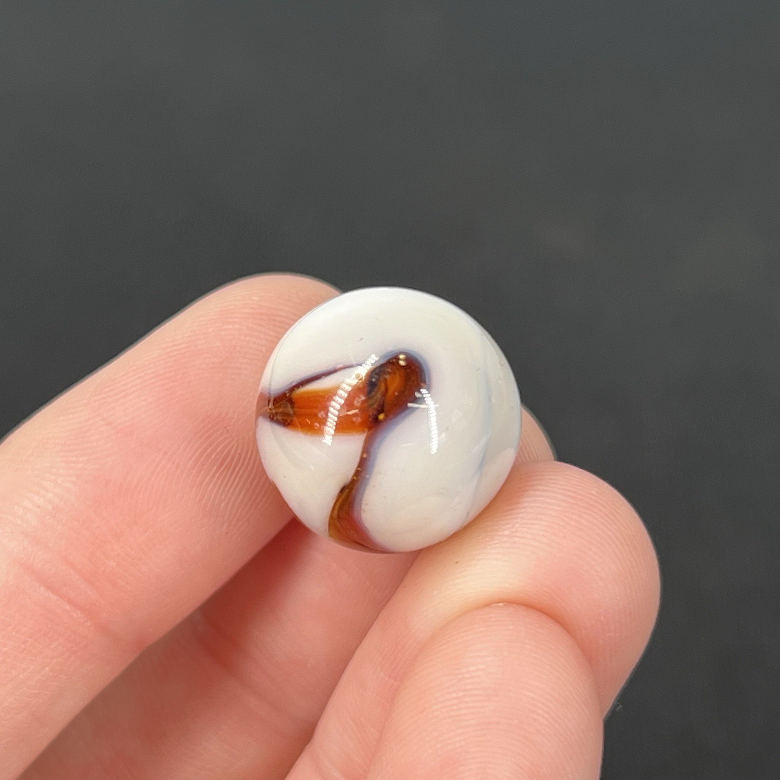 Nice Vtg Glass Marble Christensen Akro Peltier Vitro .6” Dark Amber White