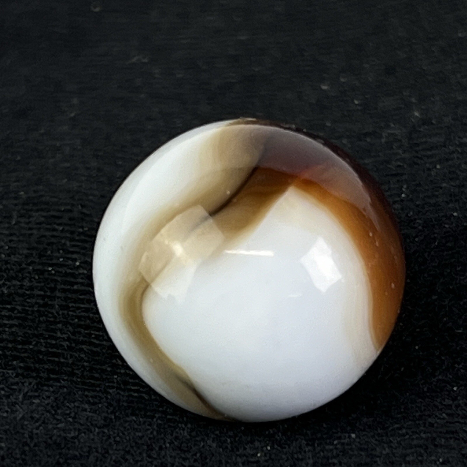 Vintage Akro Agate Peltier Art Swirl Glass Marble .64” White Brown