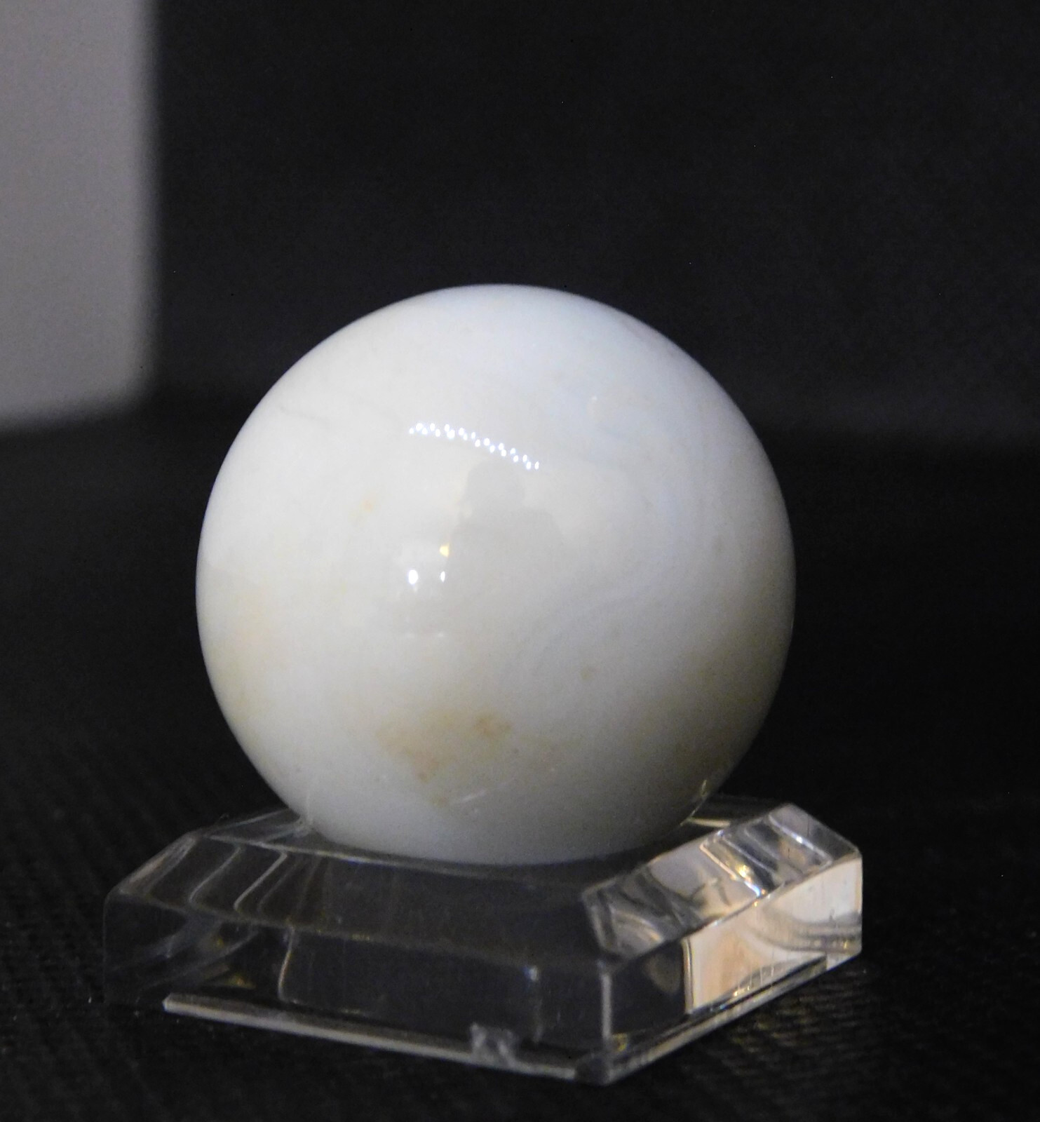 Vintage Glass Marble Large Pearlescent Cream Yellow Swirl Shooter 0.94″ #0-129