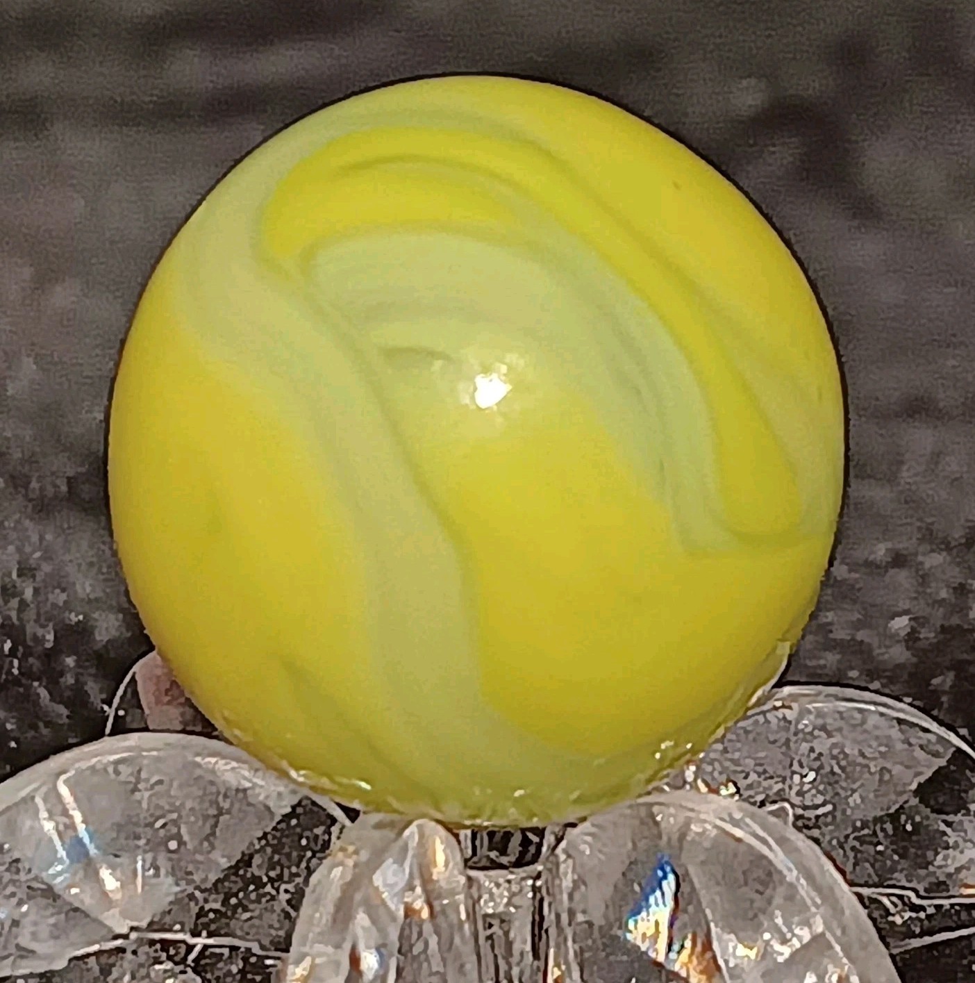 Vintage Champion Agate Swirl Marble. 5/8″ Wet Mint. Uv Active. Htf Example