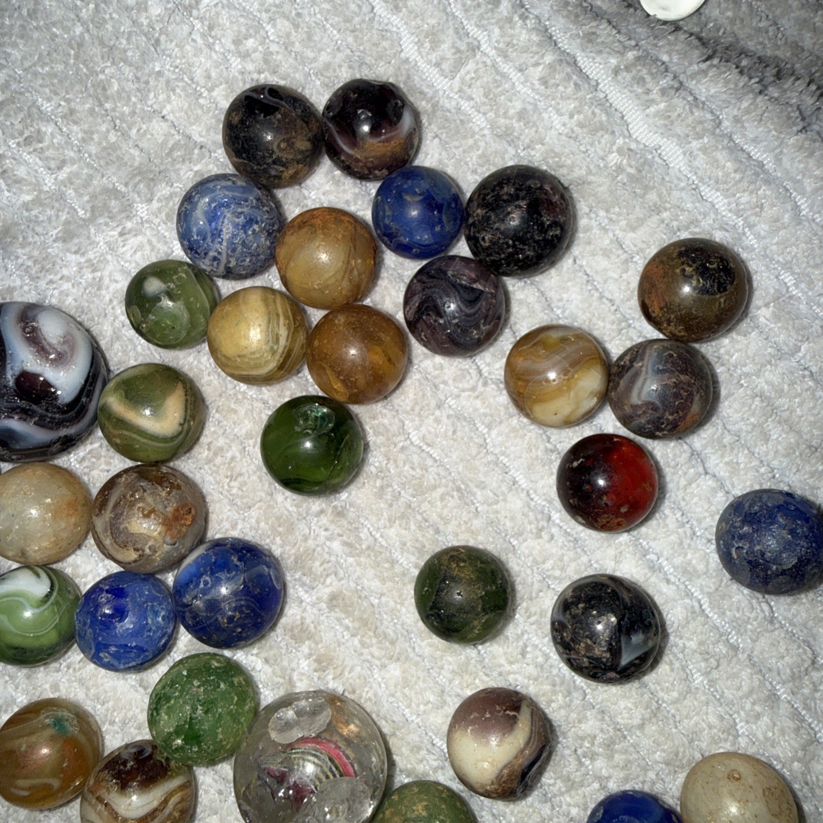 VINTAGE/Antique ESTATE 1.5 Lb. MARBLE LOT (h) w/ Jar German? unsearched 15-25mm.