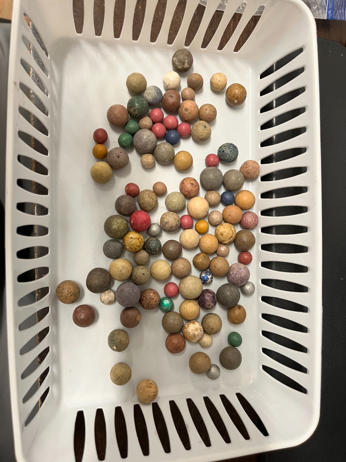 100 ANTIQUE VINTAGE CLAY MARBLES LOT (MULTI COLORED, IRREGULAR SHAPES) 8.91 OZ