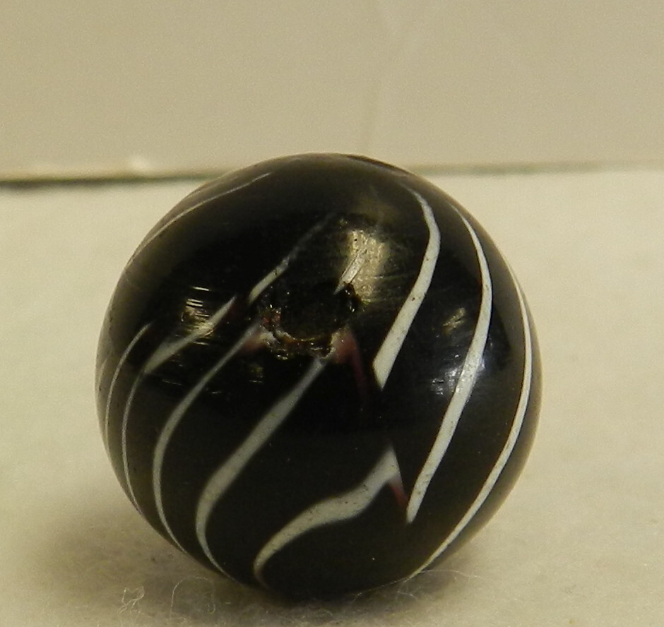 #18132m Vintage German Handmade Black Clambroth Marble .70 Inches