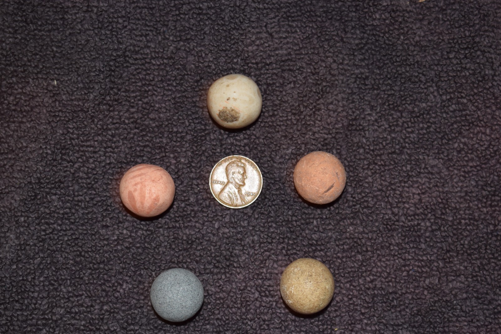 Antique 1800s Victorian era Clay Marbles Lot of 5 Various Size approx. .750=3/4″