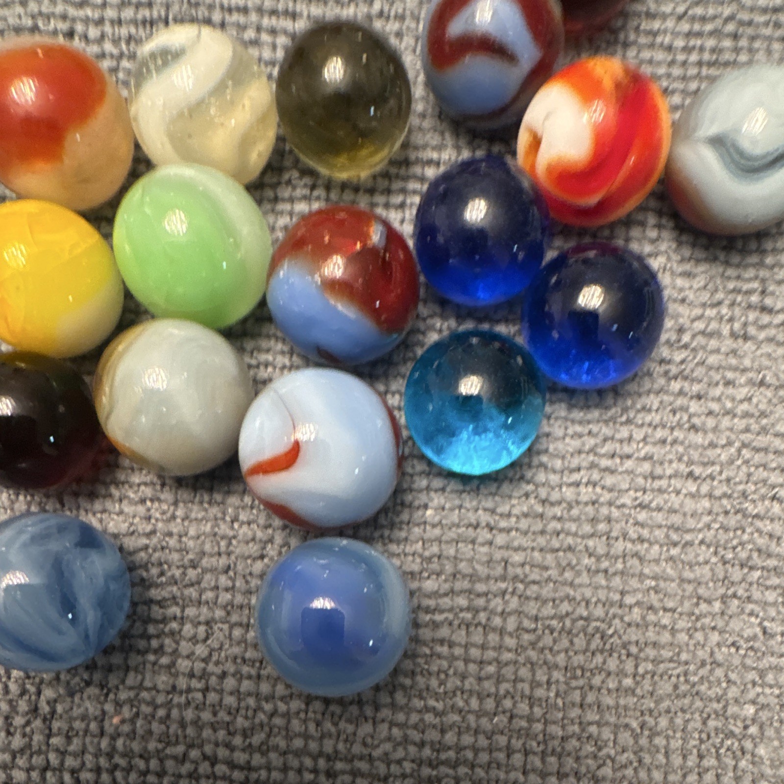 Lot Of Vintage 1940’s 50s Swirl Cat Eye Glass Marbles