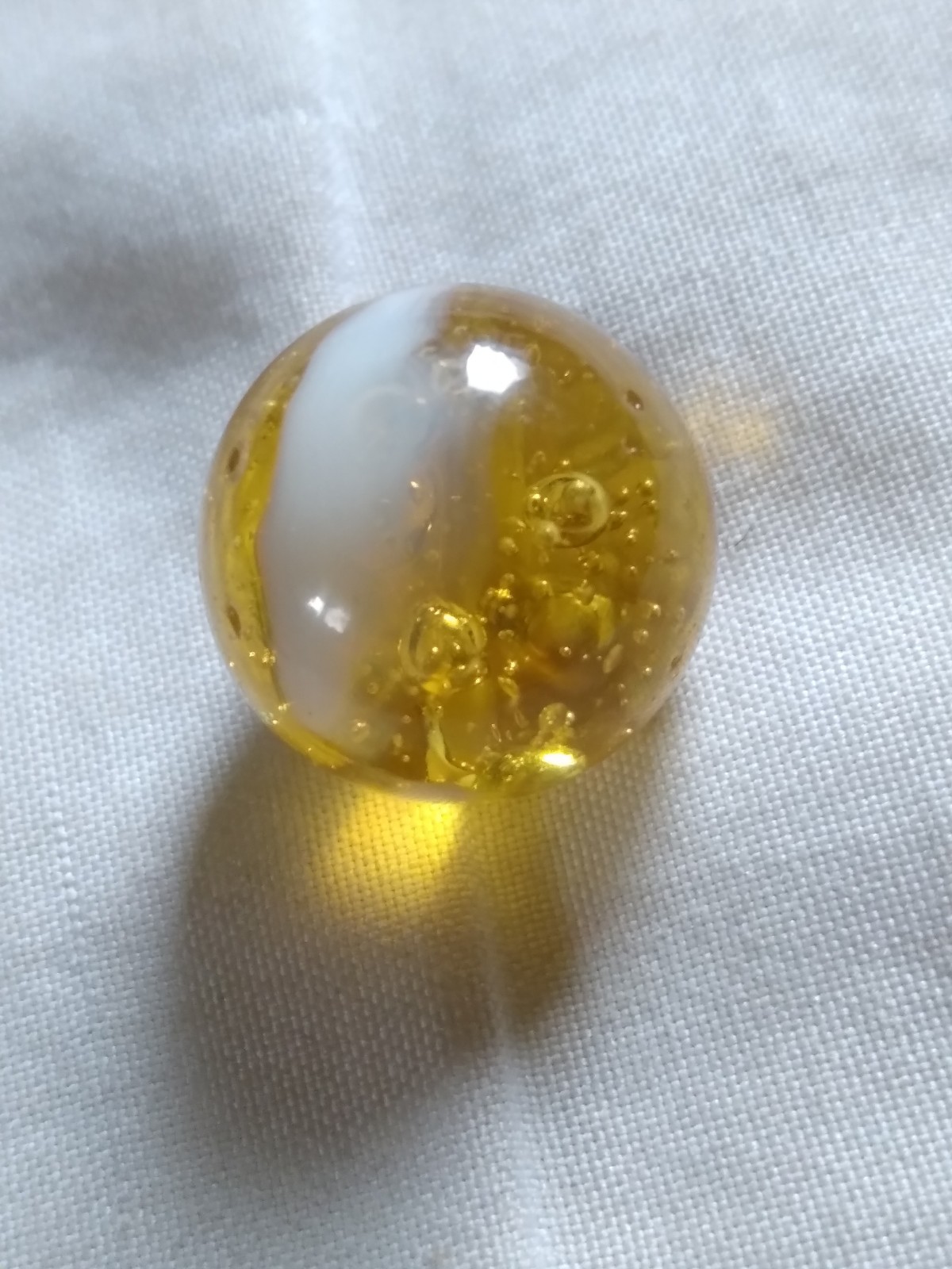 Vintage 9/16″ Yellow Glass Playing Marble.