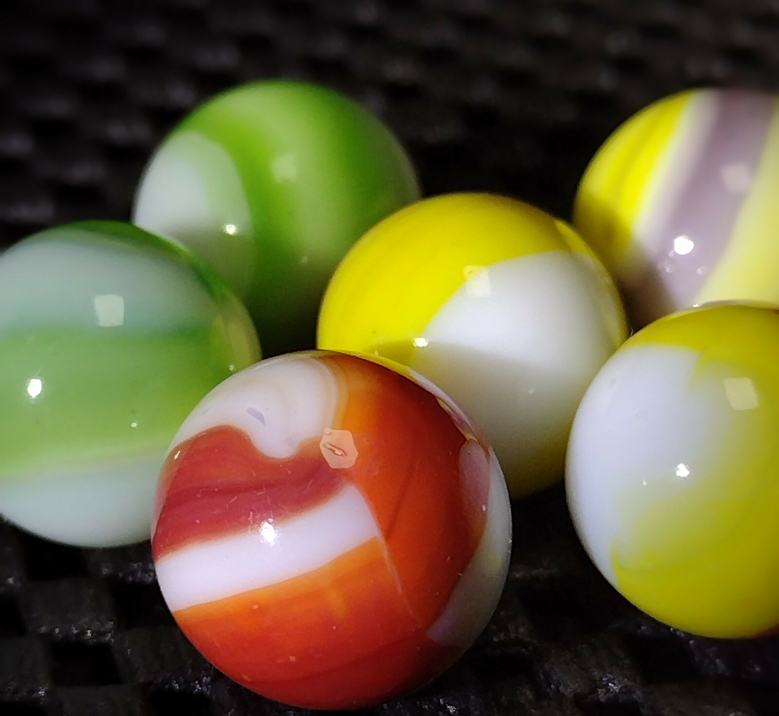 .65″- VINTAGE MARBLE KING MARBLES- LOT OF 6 NM+