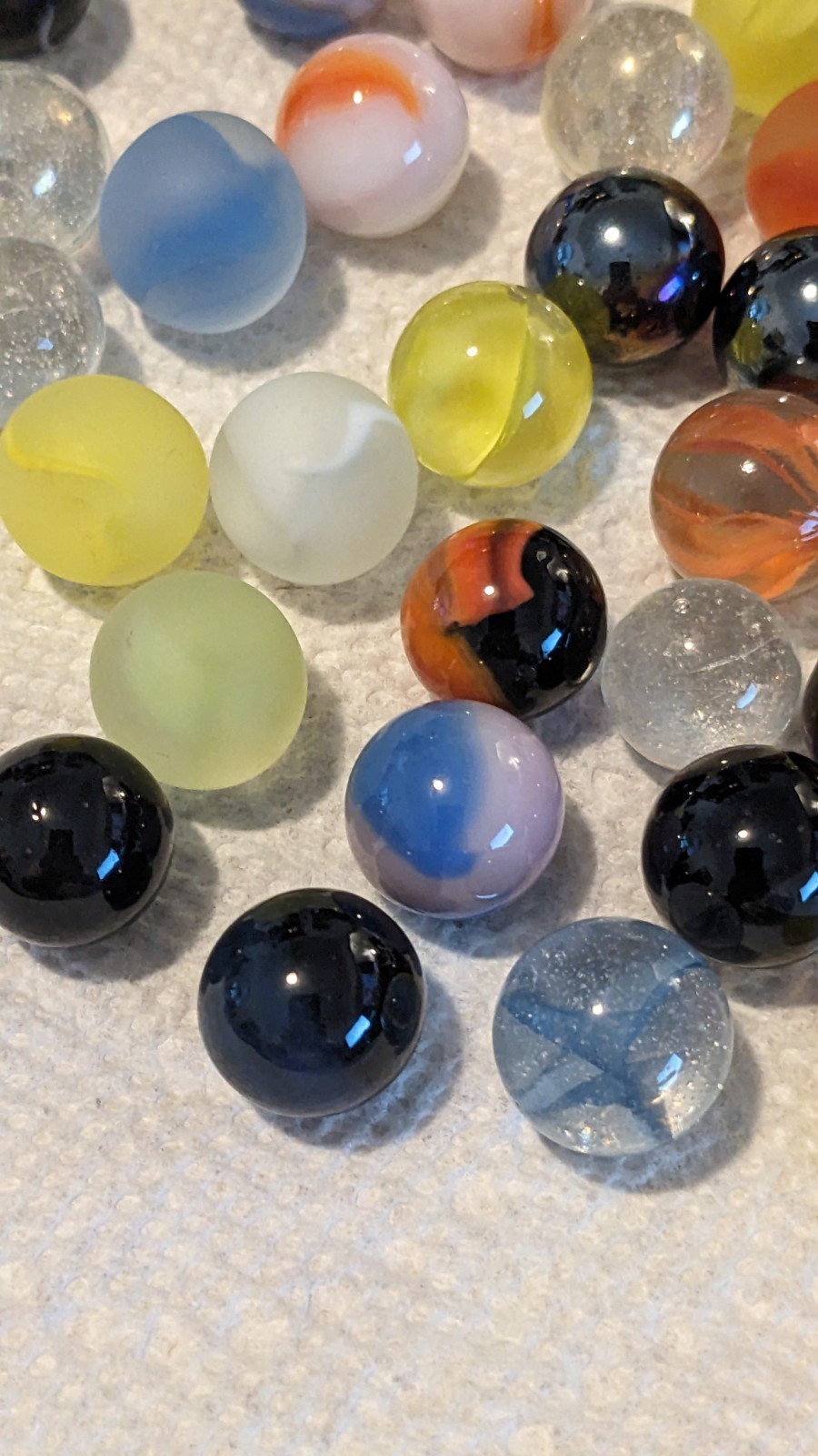 Lot of ~70 Marbles, 2 Shooters in Metal Box US Made Channel Craft