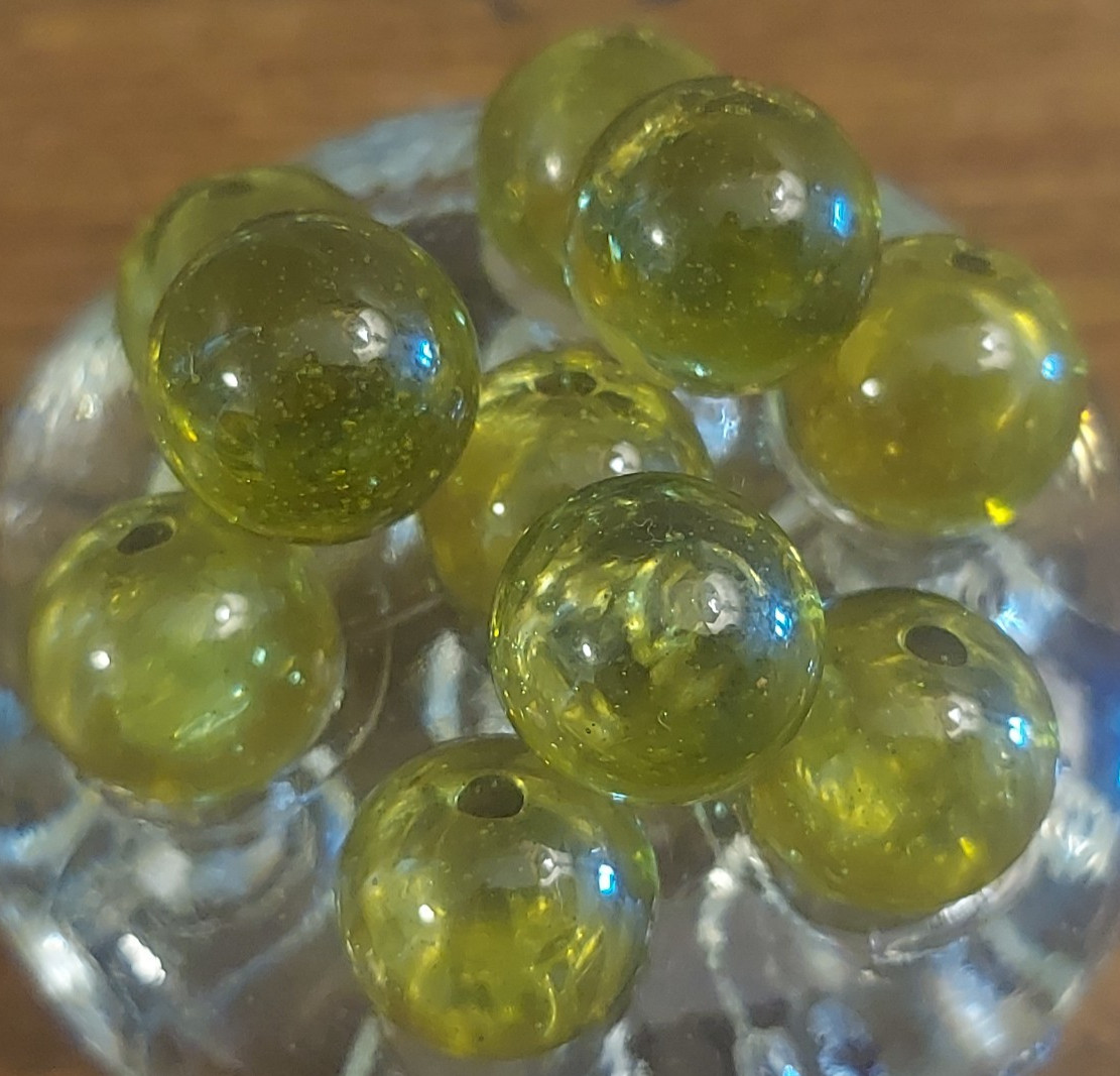 Vaseline Uranium Yellow Glass Marbles Vintage 9/16″ Lot of 10 Glows UV Reactive