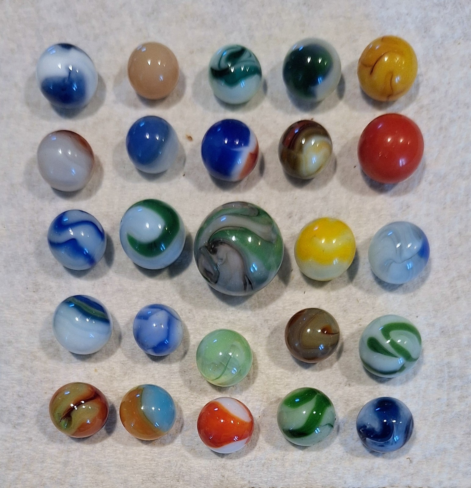 Lot Of 25 Vintage Akro Agate, Vitro,wv Swirl,cac,peltier