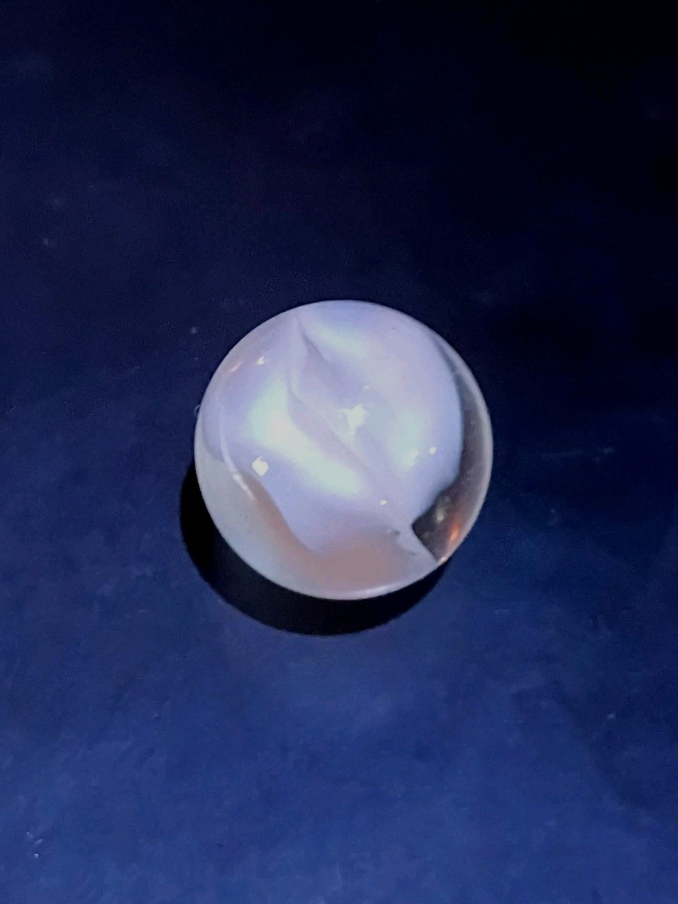 Wet Mint C.E. Bogard 4-Vane White Cat’s Eye Marble .63″ Selenium UV Pink Glow