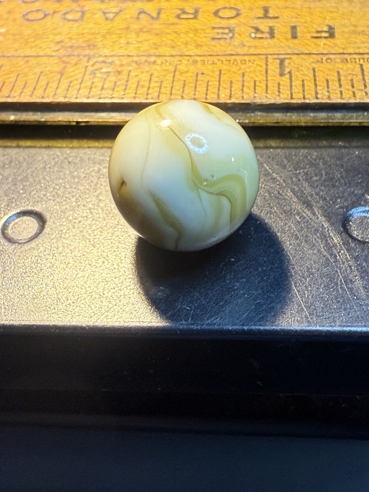 Ravenswood Butterscotch Swirl Old Vintage Marble White Tan Colors