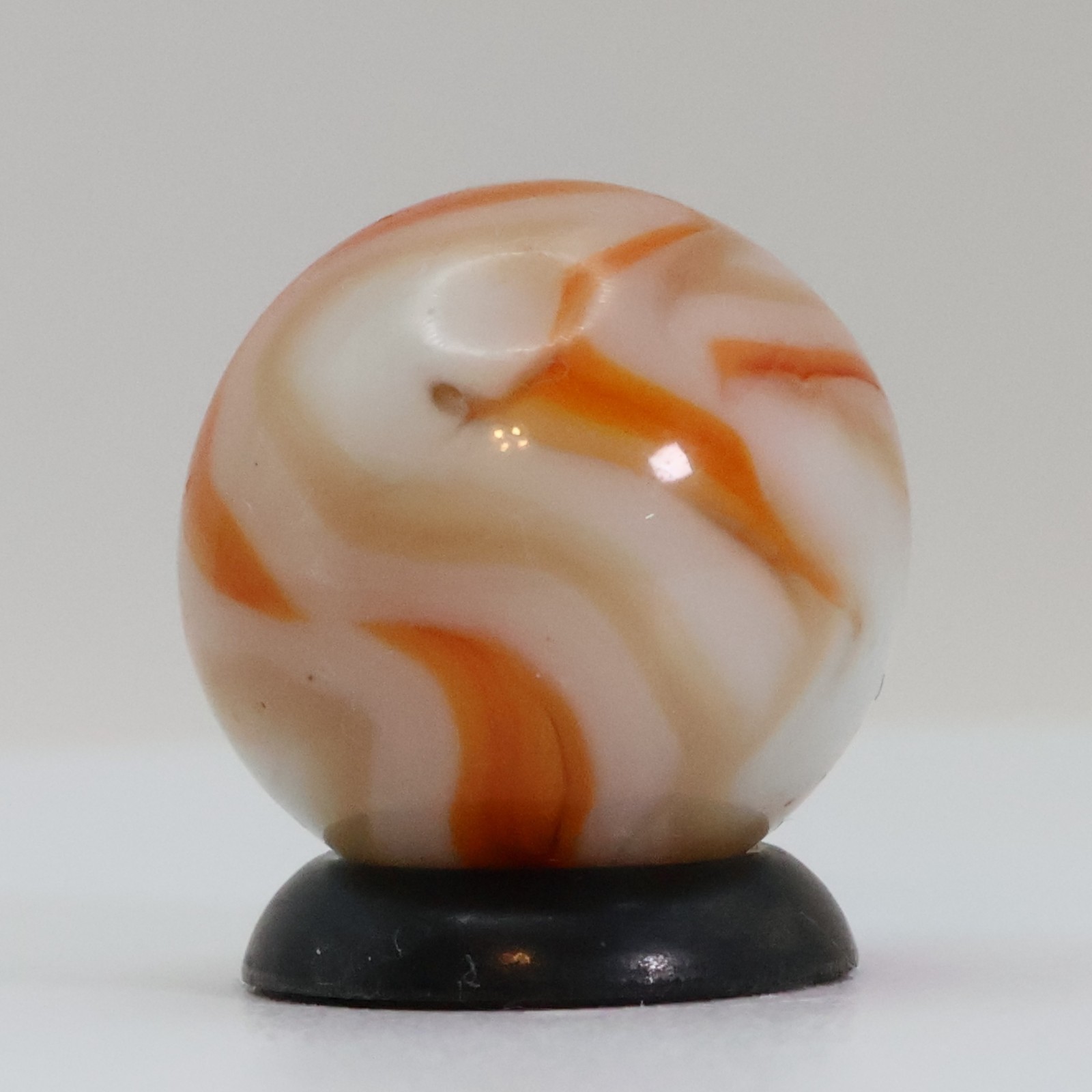5/8″ Swirl Marble Orange Tan White NM+