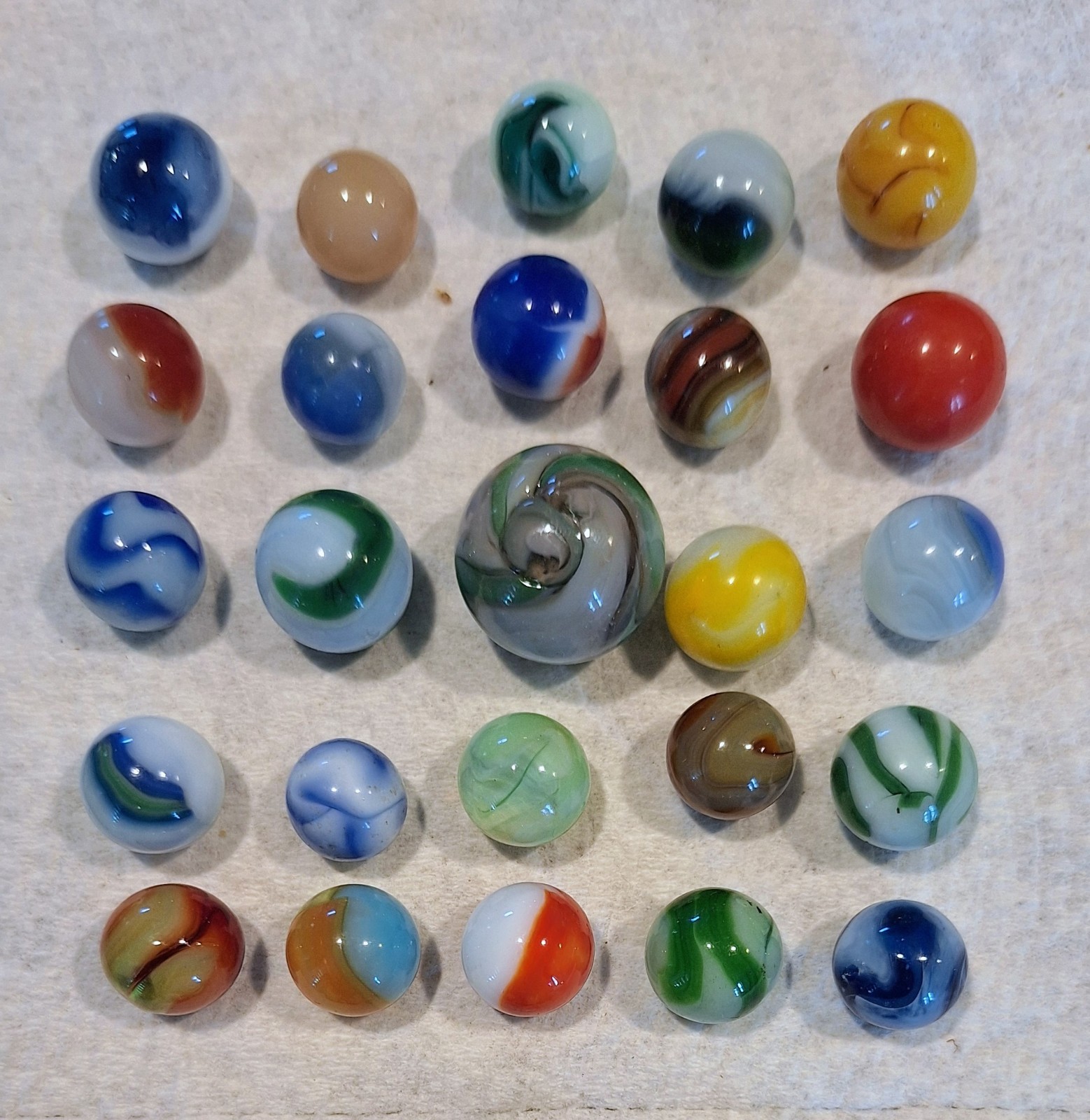 Lot Of 25 Vintage Akro Agate, Vitro,wv Swirl,cac,peltier