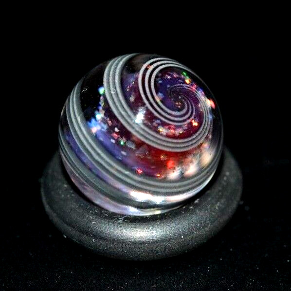BRYAN TRILLAS GLASS MARBLE/.509″LAVENDER ZEBRA-BLACK/WHITE THIN RIBBONS,DICHROIC