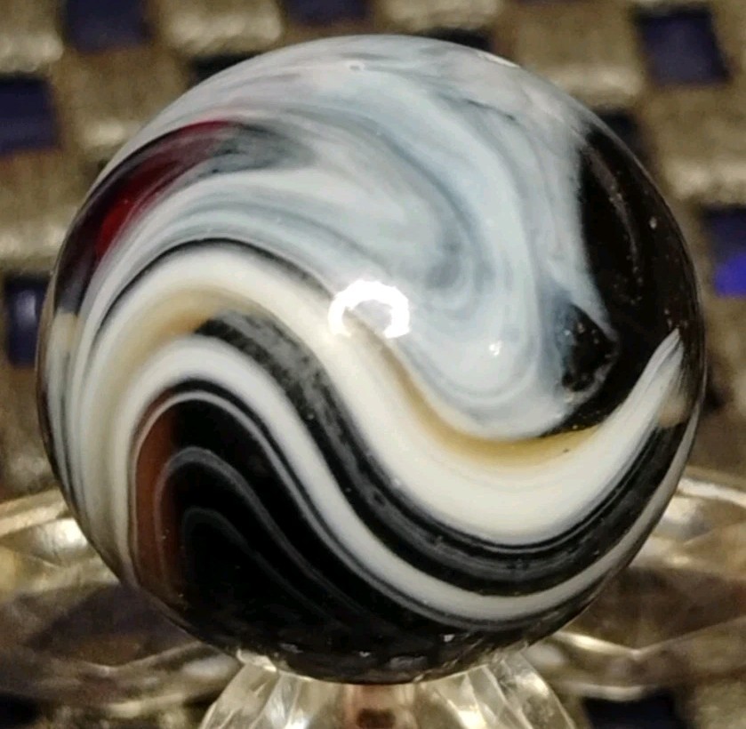 .67″ ANTIQUE/VINTAGE MARBLES – PURPLEISH MAGLIGHT EFFECT SLAG🔥RARE HTF NM+