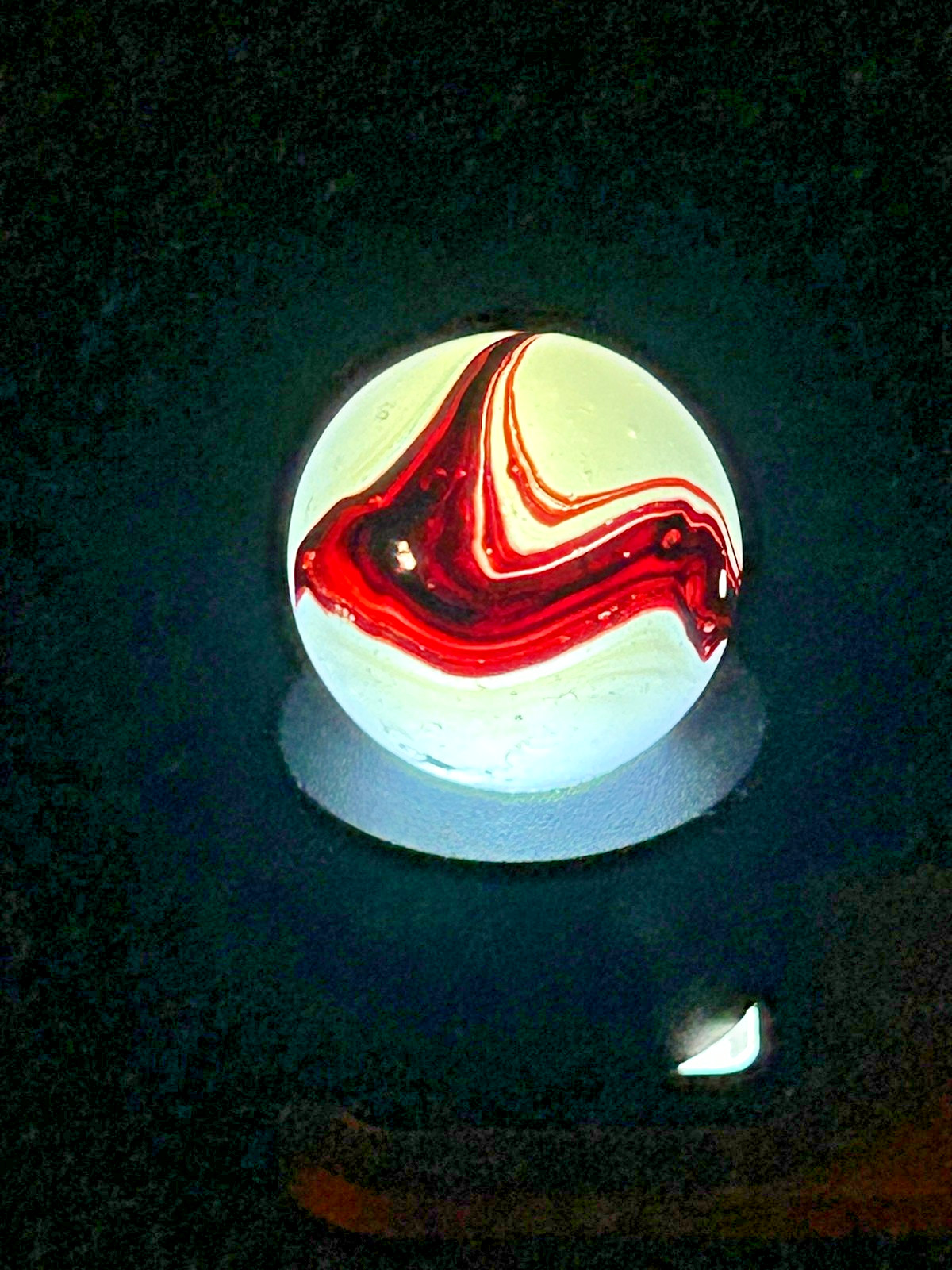 Vintage Akro Agate Silver Oxblood Red/White Swirl Marble, .61″, Near Mint, #OB12