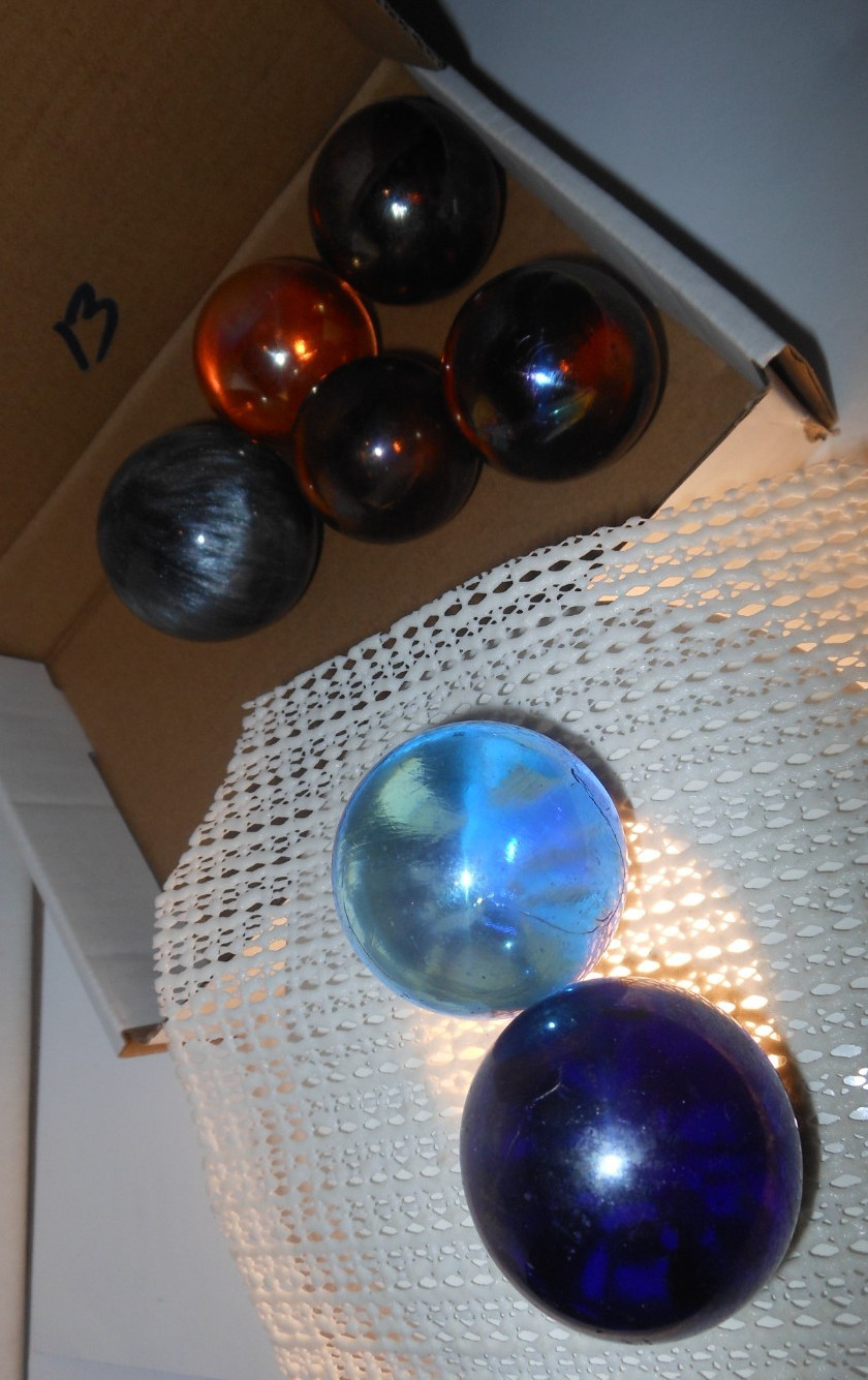 7pc Mix lot Vtg Marbles Iridescent Glass 1.57″, 1.35″x2, 1.34″x2, 1.33″, 1.27″