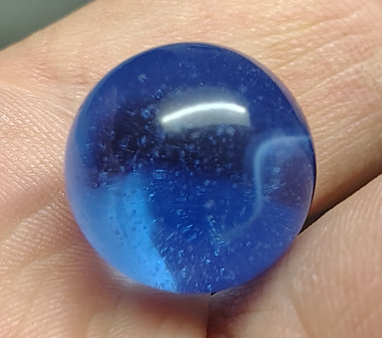 Vintage Sapphire Blue WV Swirl Marble 0.61″ Translucent Lots Of Tiny Bubbles NM