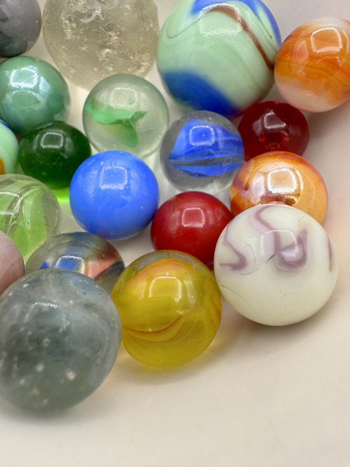 Vintage Marble Lot Of MARBLES UV Reactive Cadmium Uranium Lot #34