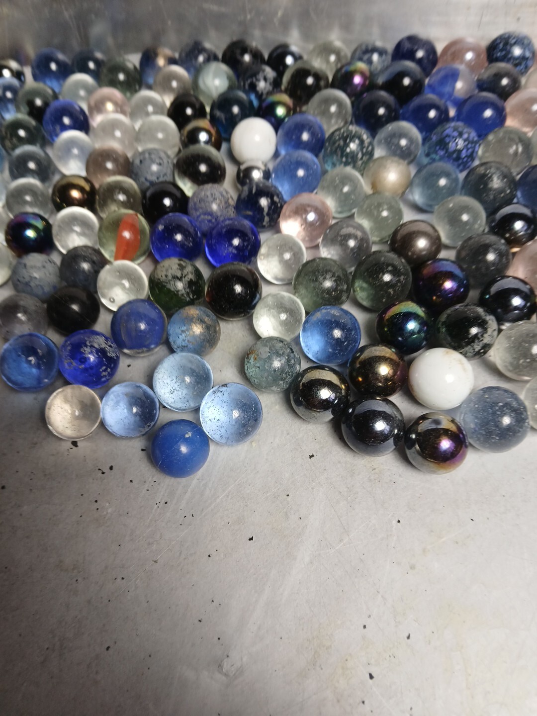 Lot Marbles – Various Makers assorted sizes colors etc Vintage About 150