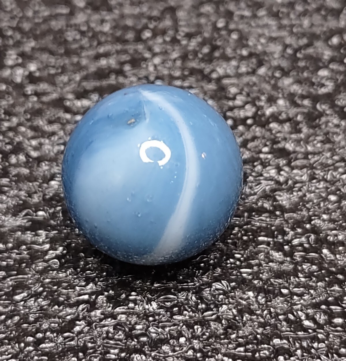 NM+ Opal – Unique Blue &🔥 White – Peltier Glass – Rainbo Vintage MARBLES .61″