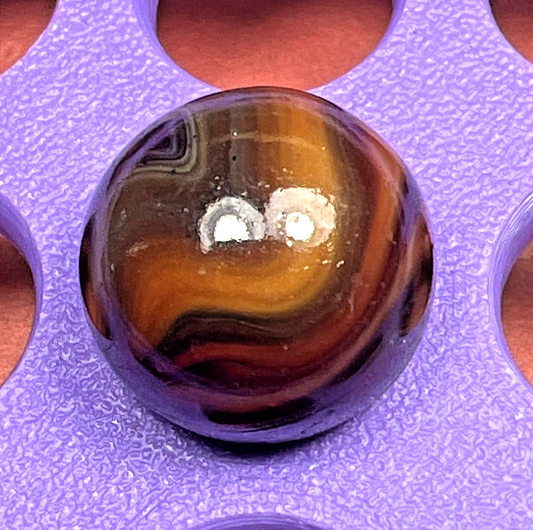 VERY INTERESTING DAMS HEAD / AGATE LIKE CAMARALIZED SWIRL SHOOTER .70″ BOX01/190