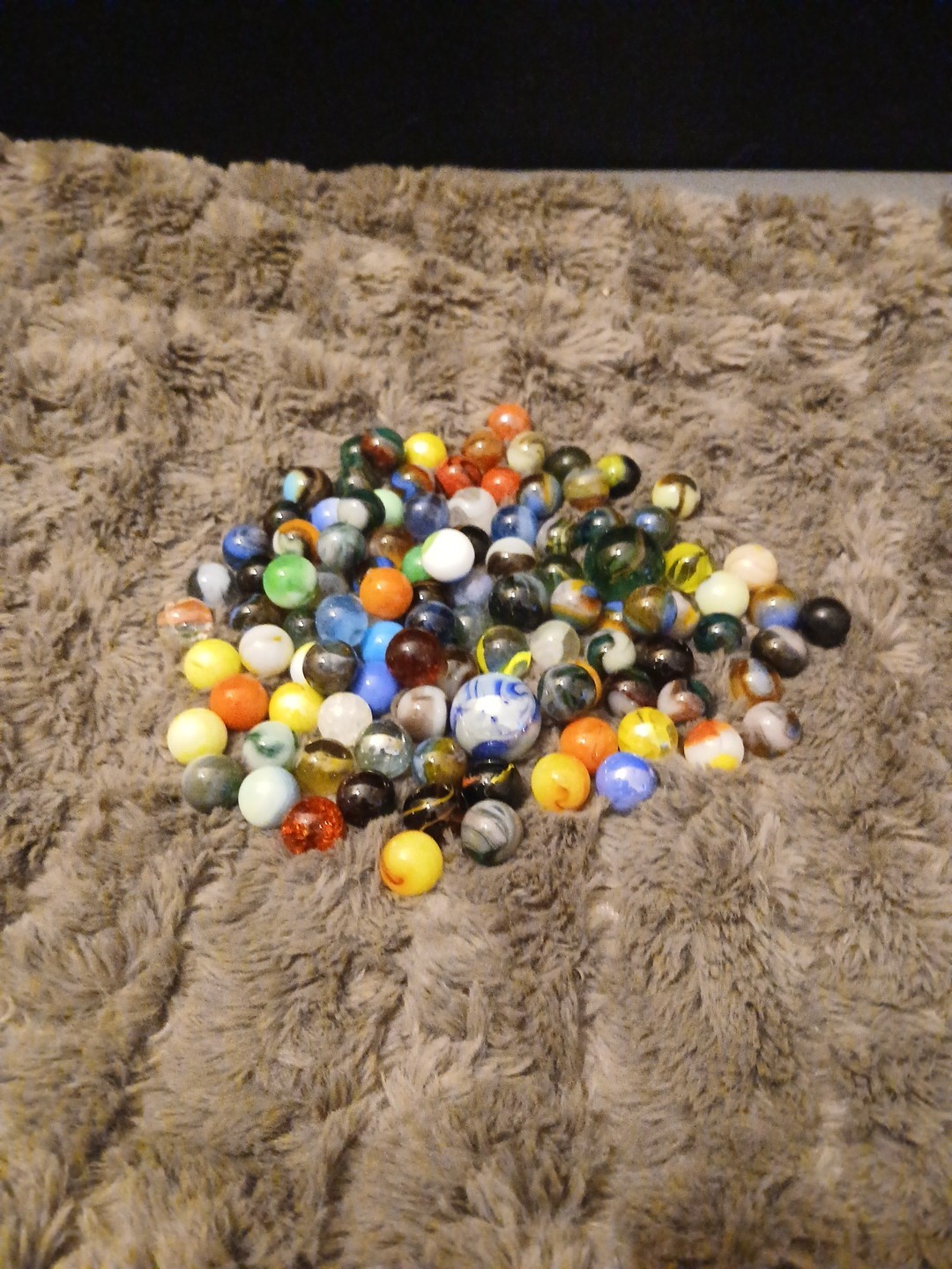 Mixed Marbles Lot of 100+ Various Sizes Colors Good Condition