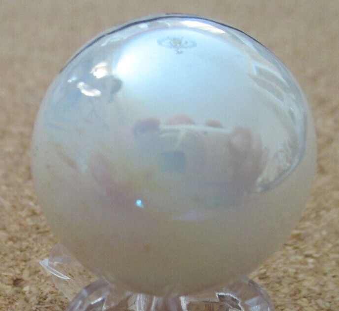 NFL: Kansas City [KC] Chiefs Logo on a Pearl Jabo Marble #118 1.004″ = 25.50mm