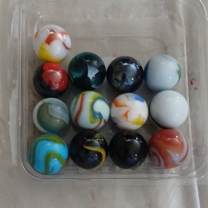Swirl Machine Made? Toy Marbles Set of 13 Colorful Glass Ages 8-11 12-16 17 & Up