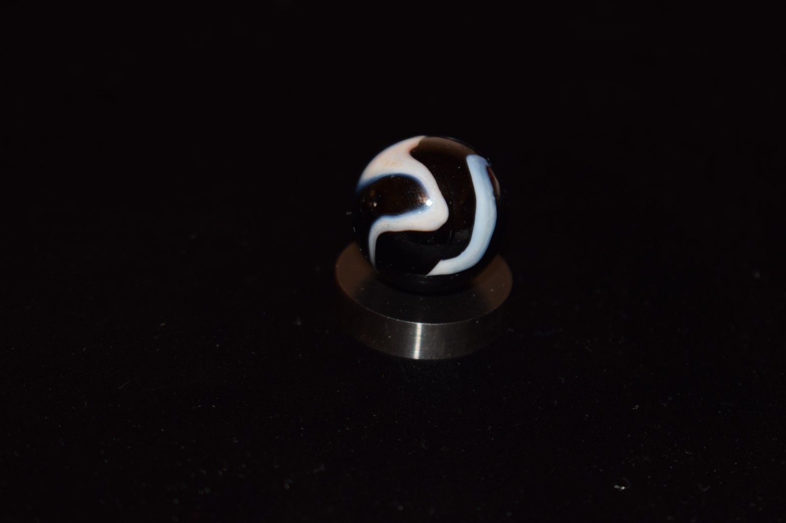 ⭐Choice Pick Vacor 🦓Zebra🦓Swirl Marble Shooter Size .875″=7/8″ MINT