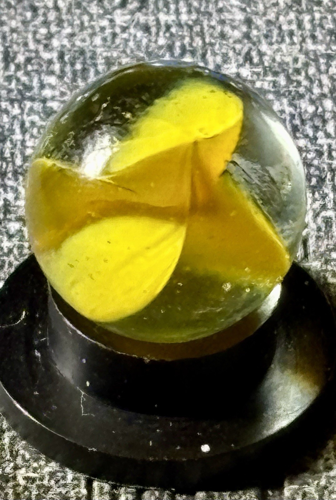 Vitro Pee Wee 4 Vein Saffron Cat’s Eye Marble .47”Some Play Wear See Pics